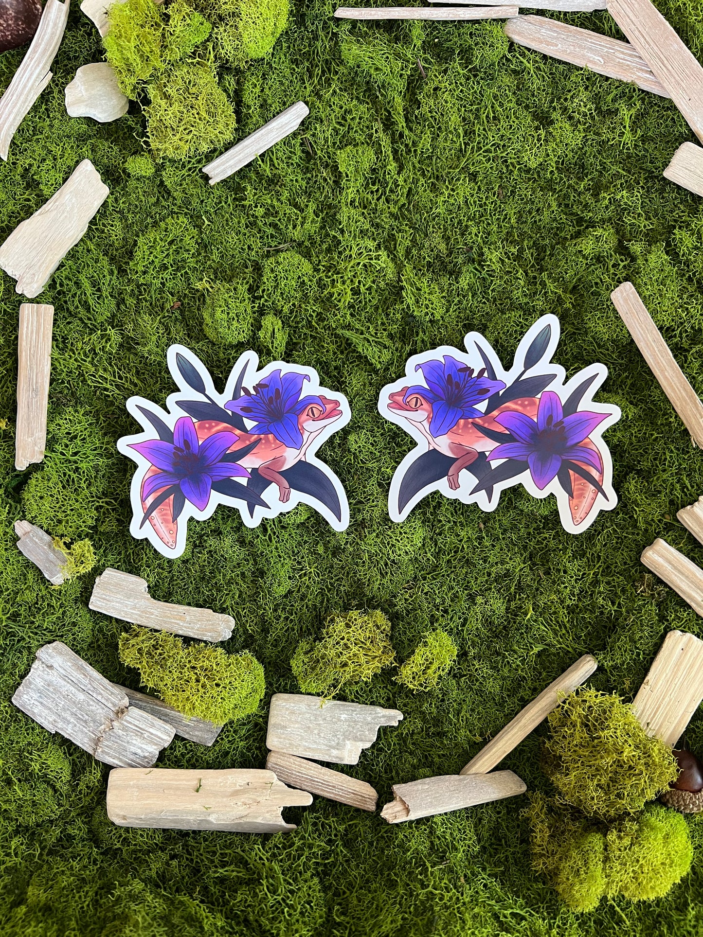 Stone Gecko Lilies Glossy Sticker
